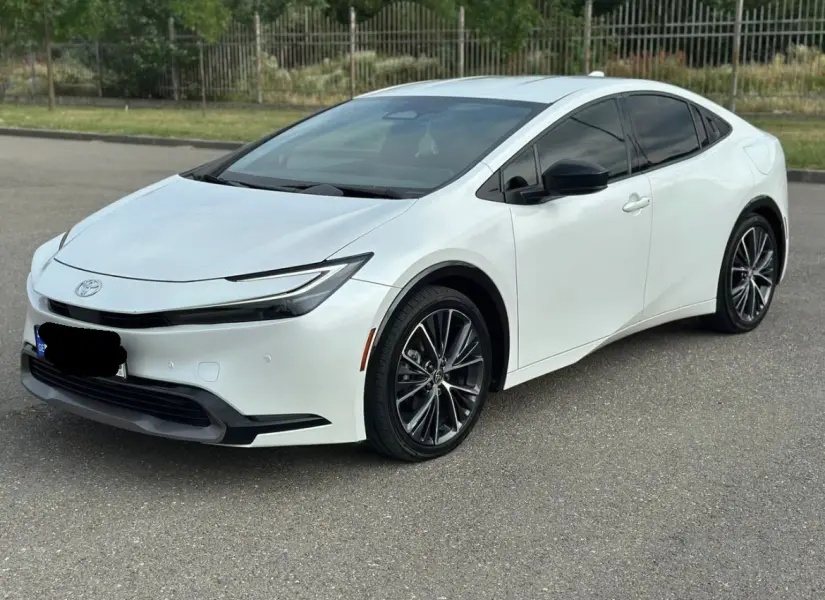 Toyota Prius, 2024