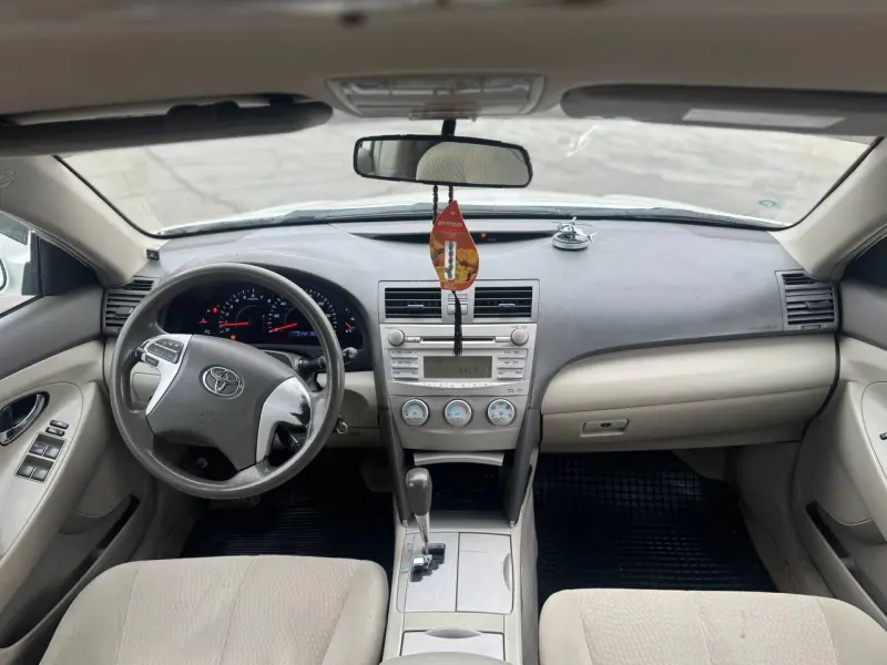 Toyota Camry, 2010