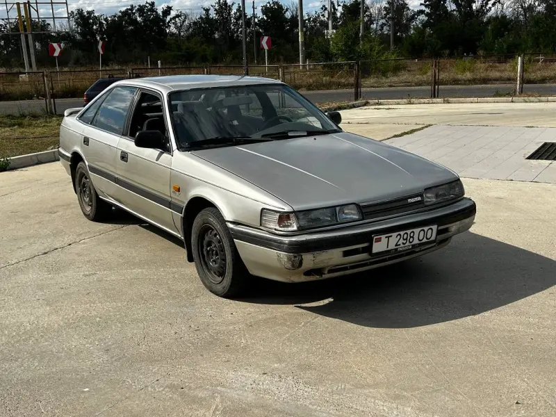 Mazda 626, 1993
