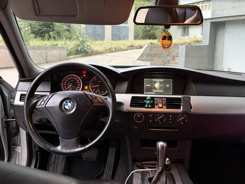 BMW 5 Series, 2005