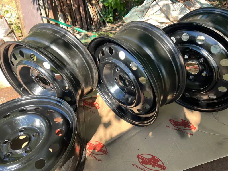 Диски Hyundai Nissan Mazda Renault Kia R16/5x114.3 ET46 DIA67,1 без ударов