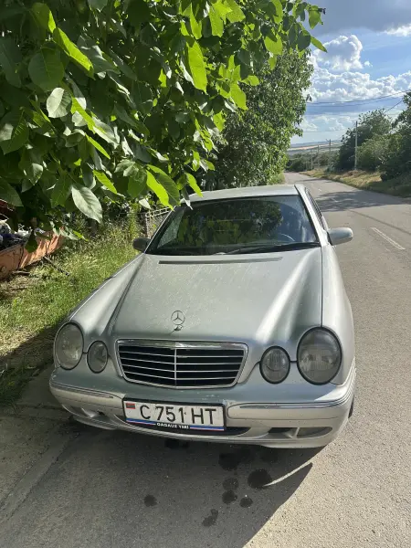 Mercedes-Benz E-Class, 2001