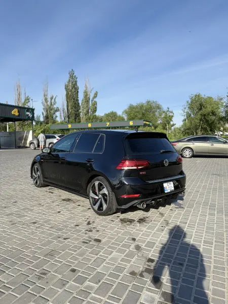Volkswagen Golf GTI, 2020