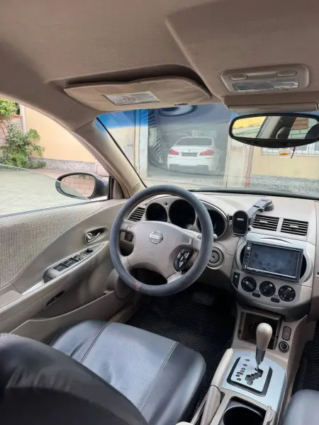 Nissan Altima, 2004