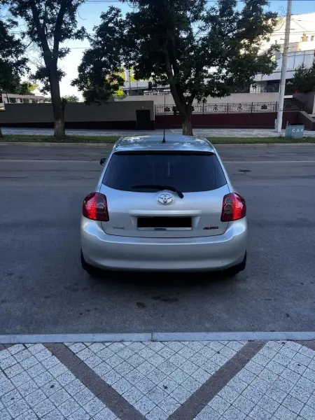 Toyota Auris, 2009