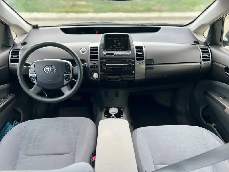 Toyota Prius, 2005