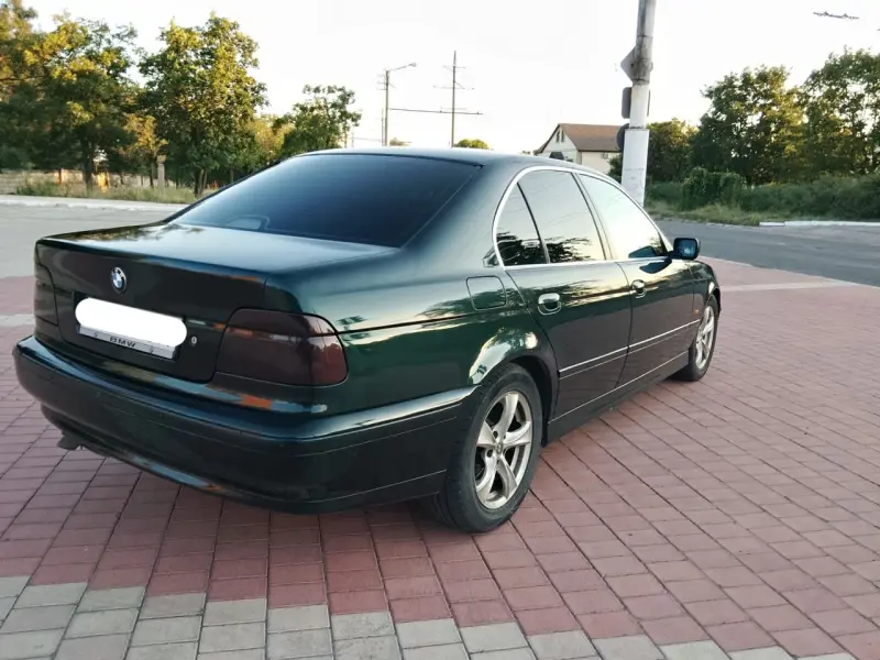 BMW 5 Series, 2002