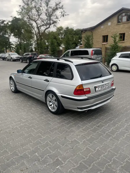 BMW 3 Series, 2004