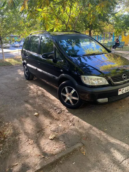 Opel Zafira, 2005
