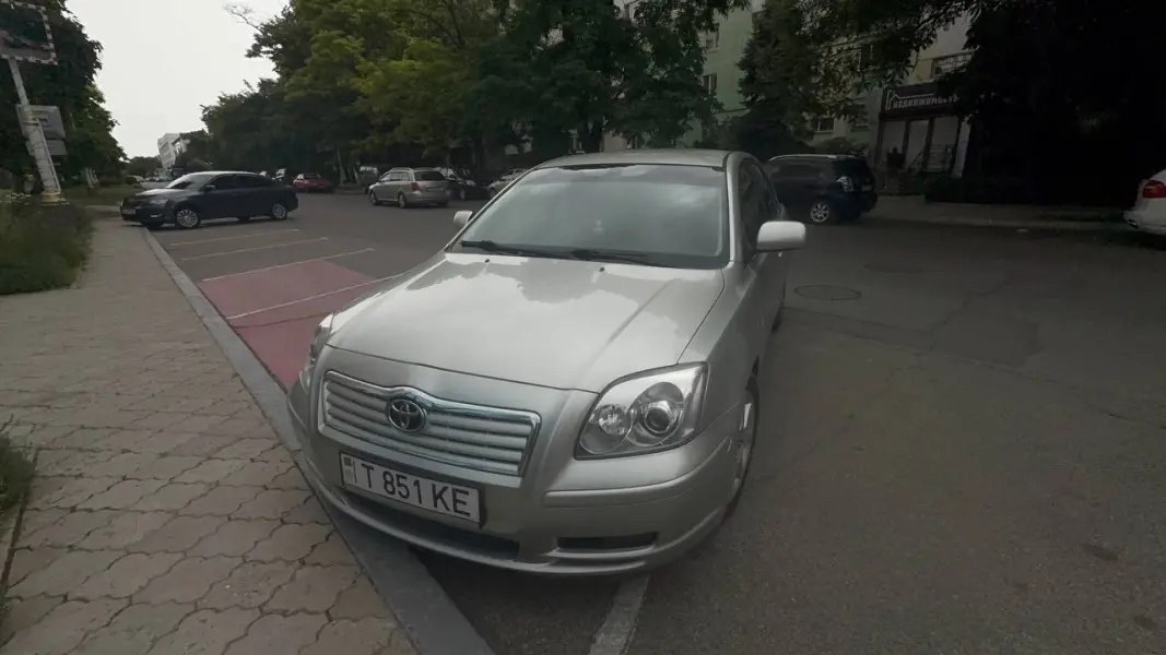 Toyota Avensis, 2006