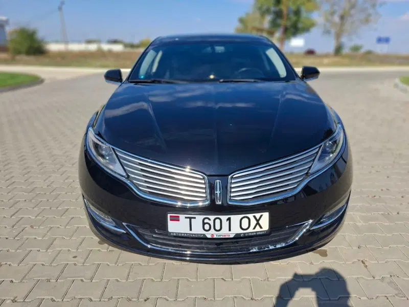 Lincoln MKZ, 2016
