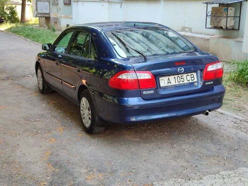 Mazda 626, 2000