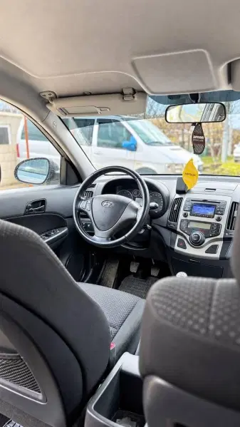 Toyota Corolla, 2011