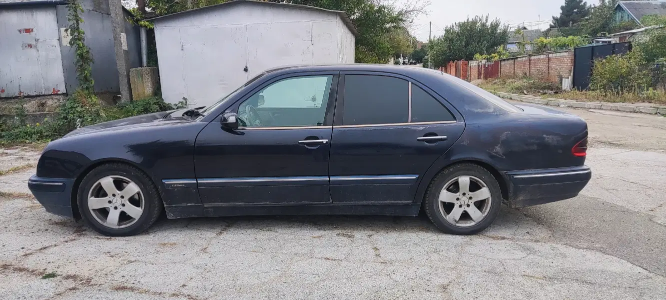 Mercedes-Benz E-Class, 2001