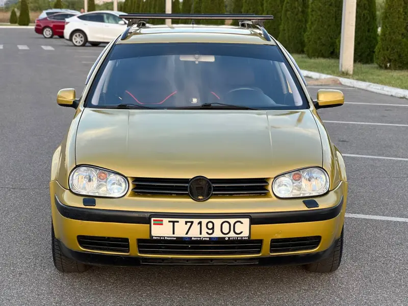 Volkswagen Golf, 2000