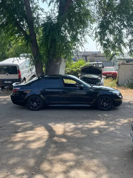BMW 5 Series, 2003