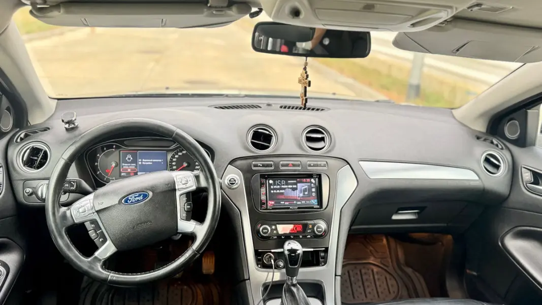 Ford Mondeo, 2011
