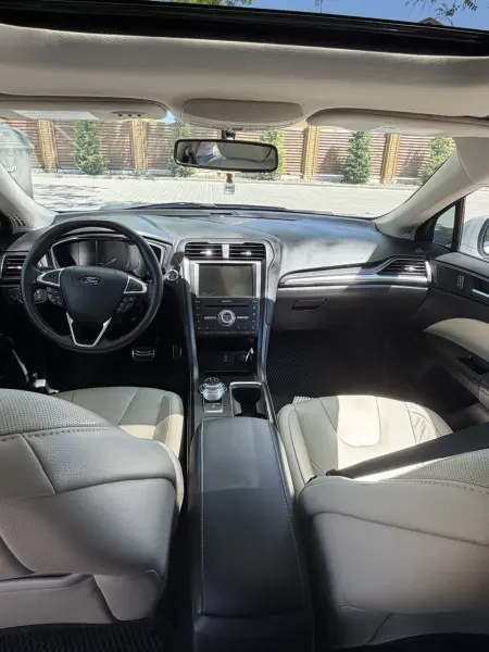 Ford Fusion, 2017