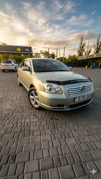 Toyota Avensis, 2004