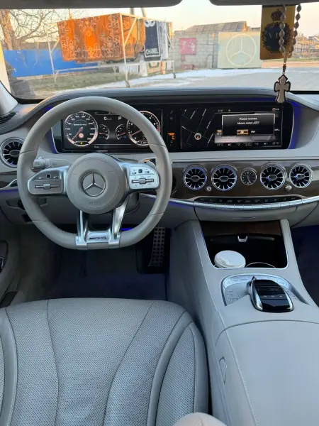 Mercedes-Benz E-Class, 2017