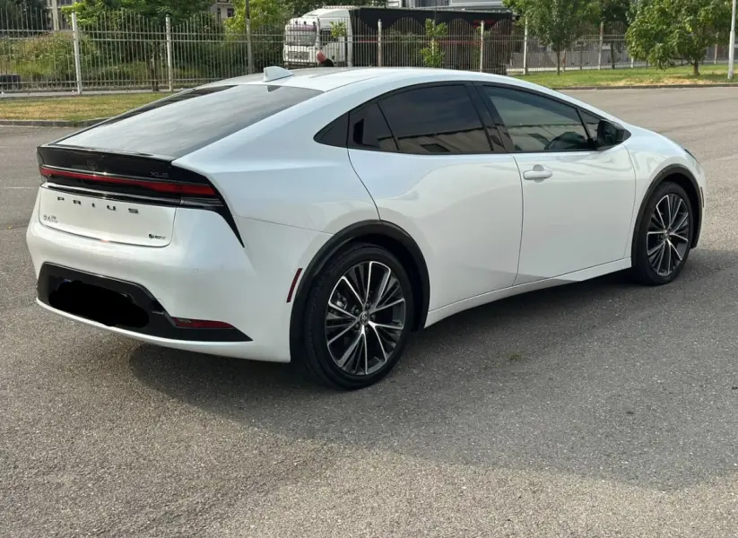 Toyota Prius, 2024