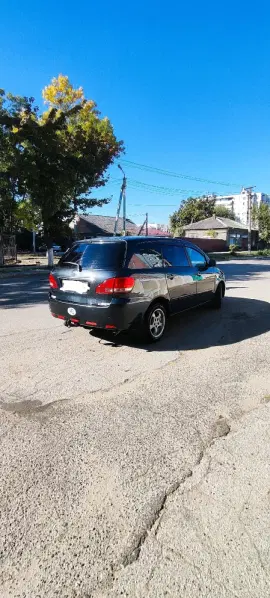 Toyota Avensis Verso, 2003