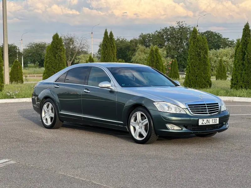 Mercedes-Benz S-Class, 2008