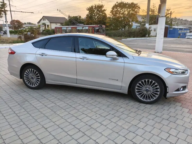 Ford Fusion, 2014