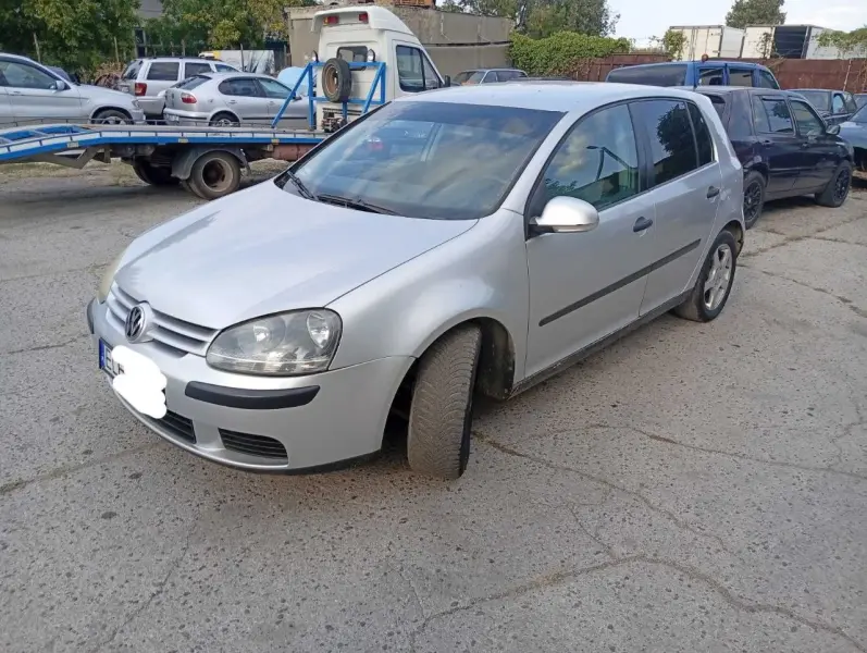 Volkswagen Golf, 2005