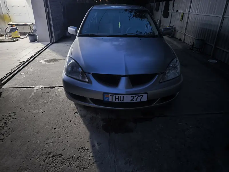 Mitsubishi Lancer, 2001
