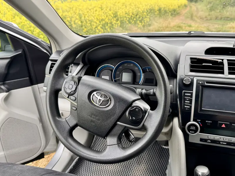 Toyota Camry, 2012