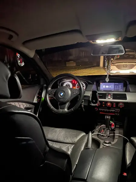 BMW 5 Series, 2003