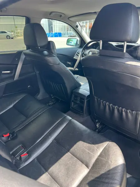 BMW 5 Series, 2005
