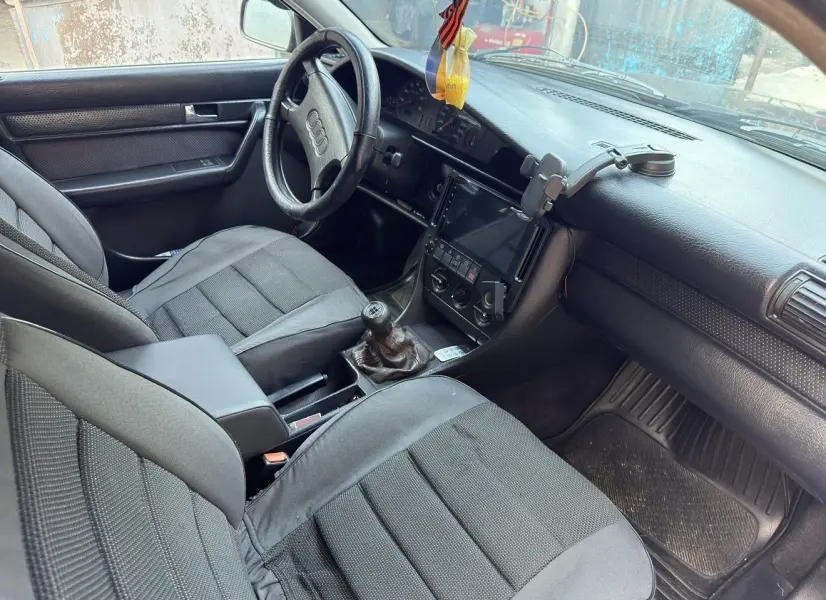 Audi 100, 1993