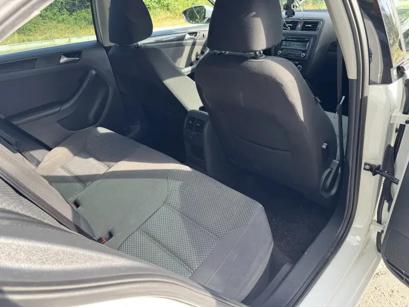 Volkswagen Jetta, 2014