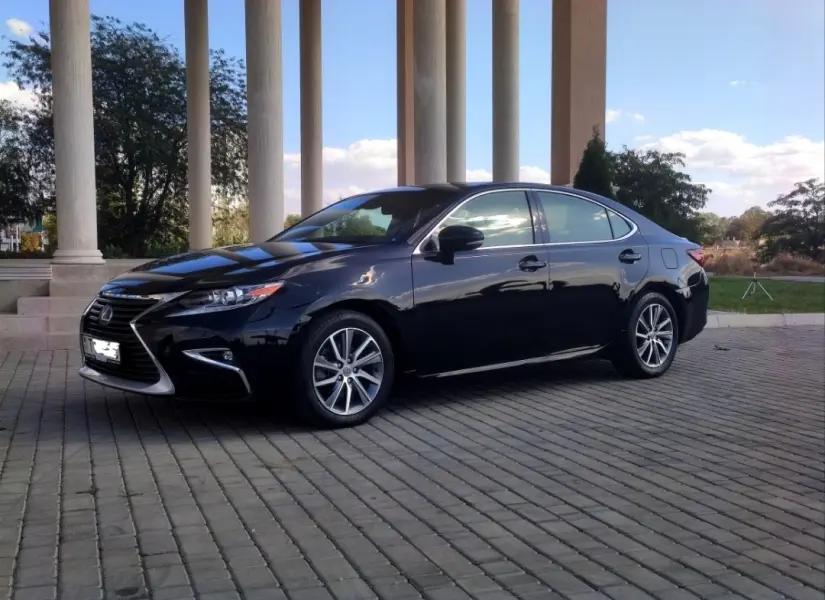 Lexus ES, 2016
