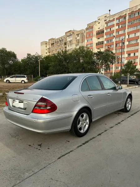 Mercedes-Benz E-Class, 2003