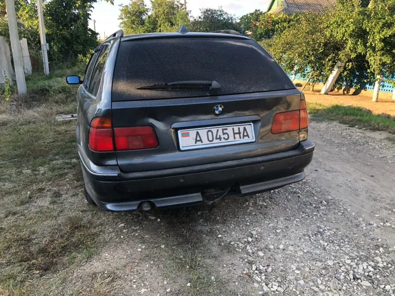 BMW 5 Series, 1998