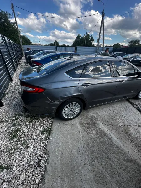 Ford Fusion, 2014