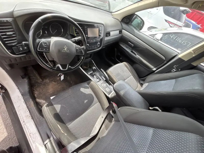 Mitsubishi Outlander, 2017