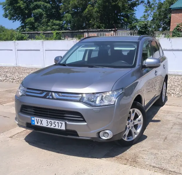 Mitsubishi Outlander, 2014