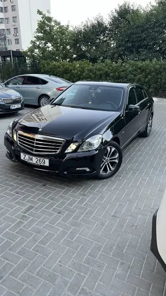 Mercedes-Benz E-Class, 2009