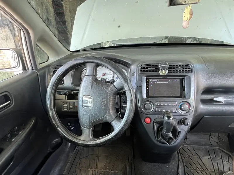 Honda Stream, 2002
