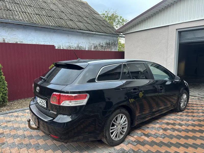 Toyota Avensis, 2010