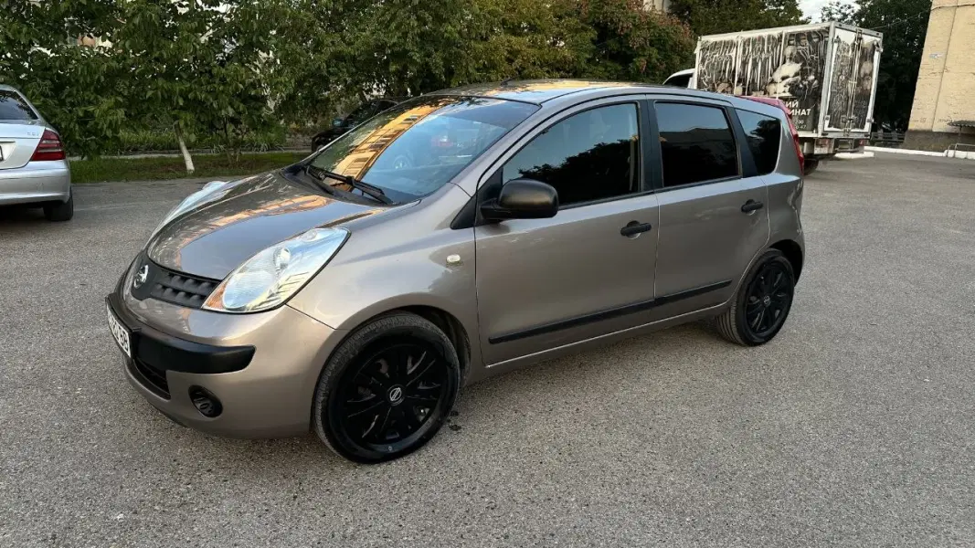 Nissan Note, 2006