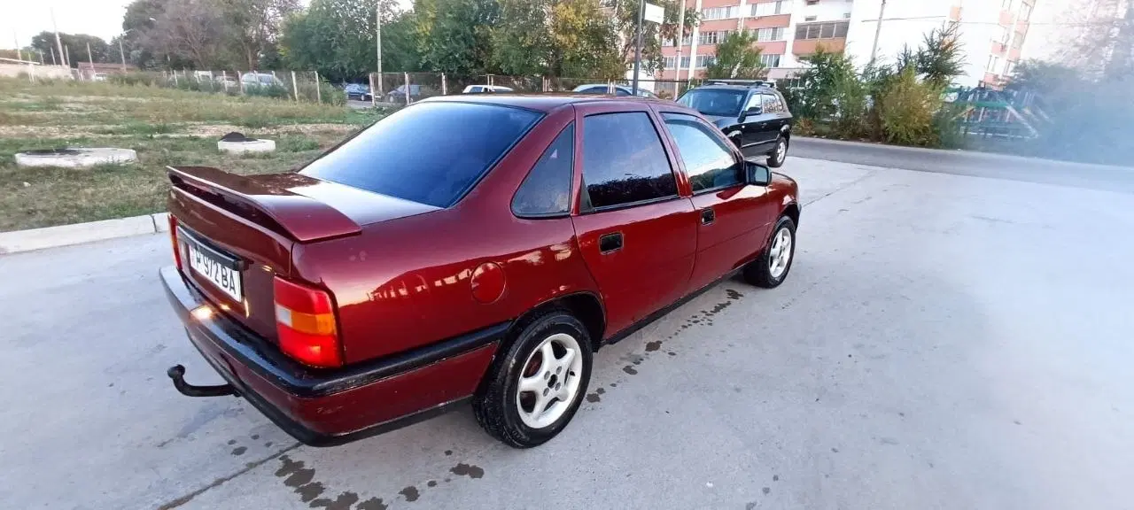 Opel Vectra, 1993