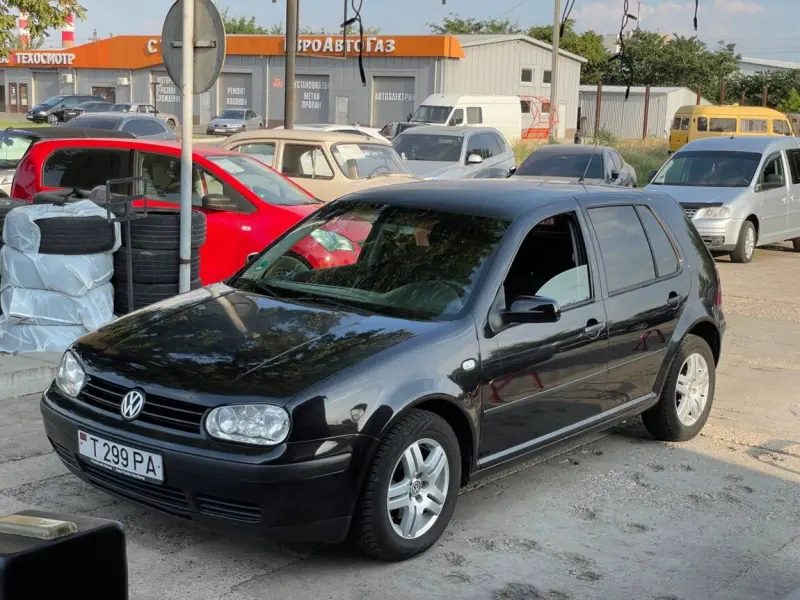 Volkswagen Golf, 2003