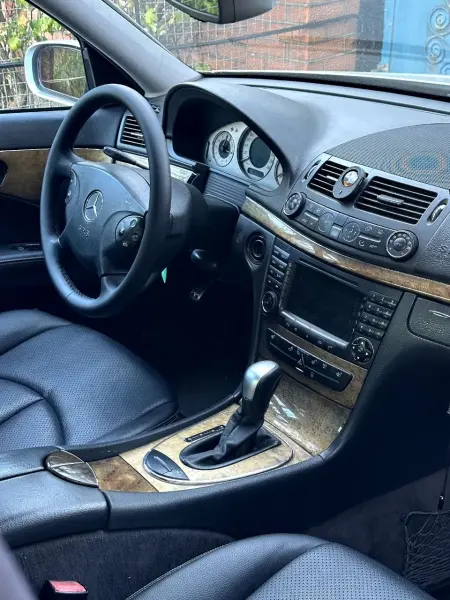 Mercedes-Benz E-Class, 2006