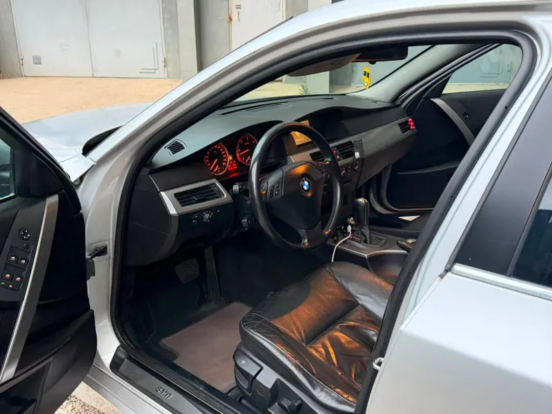 BMW 5 Series, 2005