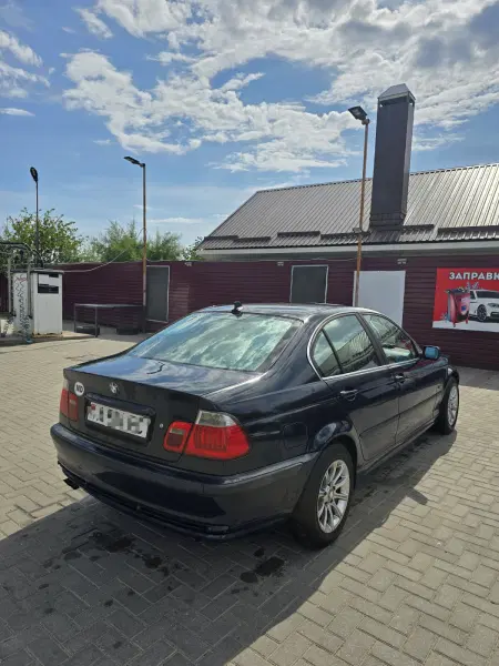 BMW 3 Series, 2001